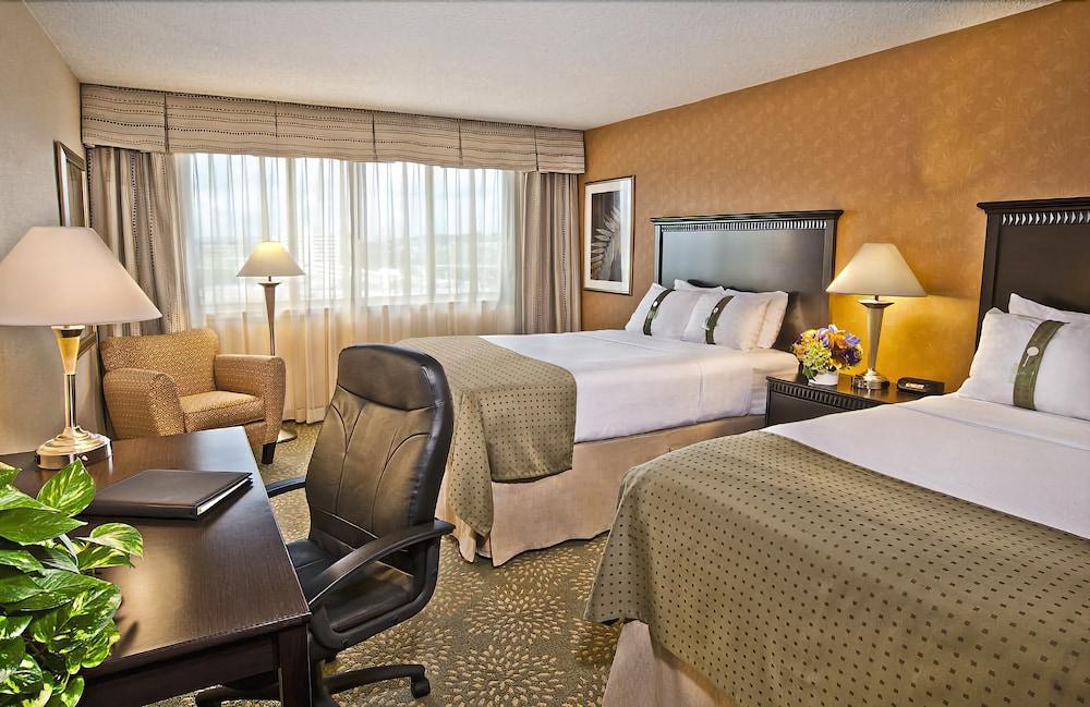Holiday Inn Alexandria At Carlyle By Ihg Экстерьер фото